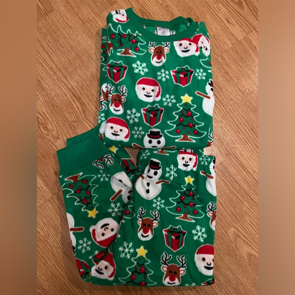 NWT The Children’s Place Fleece Pajamas Size 10/12